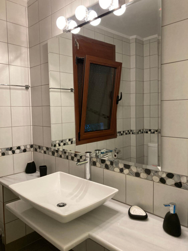 Bathroom 4, Villa Pebbles, Central Greece