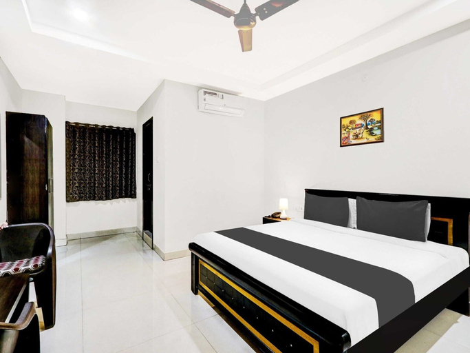 Room 4, Super Collection O Daba Garden Road, Visakhapatnam