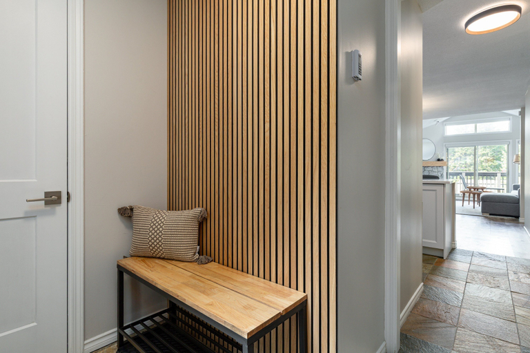 Interior, Jersey Cream at Arrowhead Point, Squamish-Lillooet