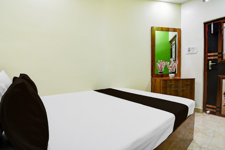 Room 2, Super Hotel O Madhyamgram Railway Station, Kolkata