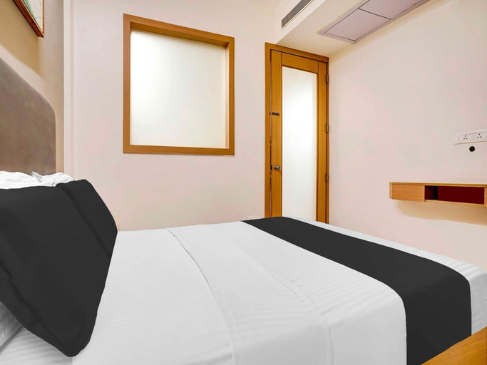Room 4, Hotel O Metro Park, Bangalore