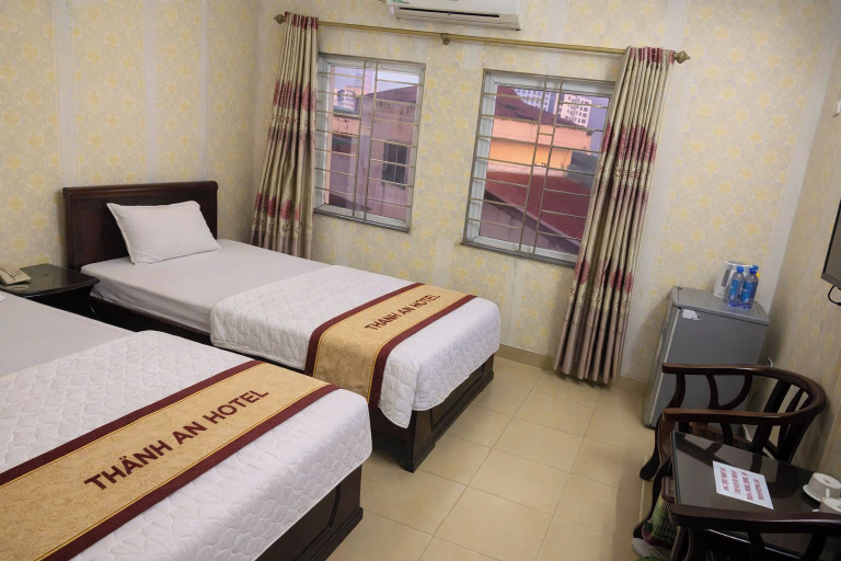 Room 4, Thanh An 2 Hotel, Vinh