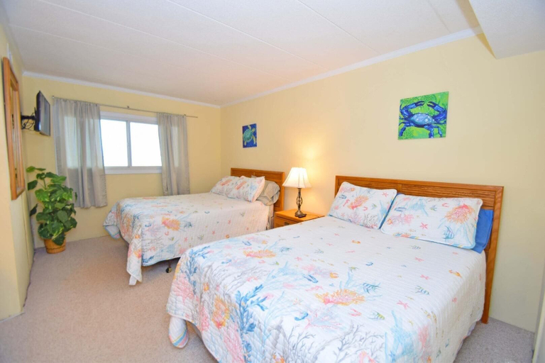 Room 5, Sandpiper Dunes 605 2 Bedroom Condo, Worcester