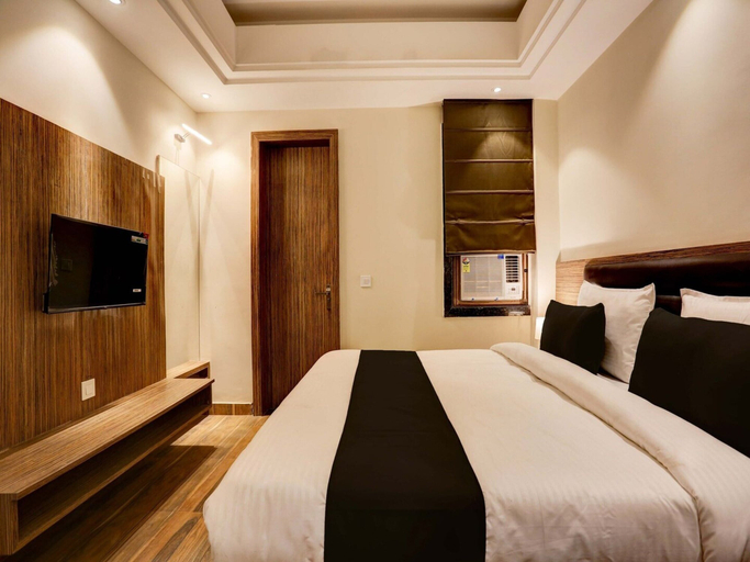 Room 5, Super Collection O Stargaze, Kanpur Nagar