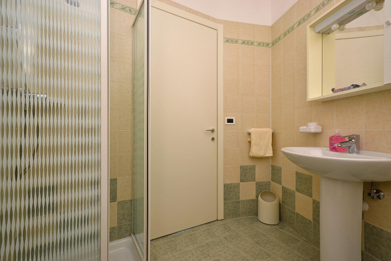 3, Nice apartment just steps from the beach, Udine
