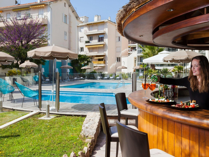 Pool 4, Spacious Apartment to Accommodate up to 4 People, Alpes-Maritimes