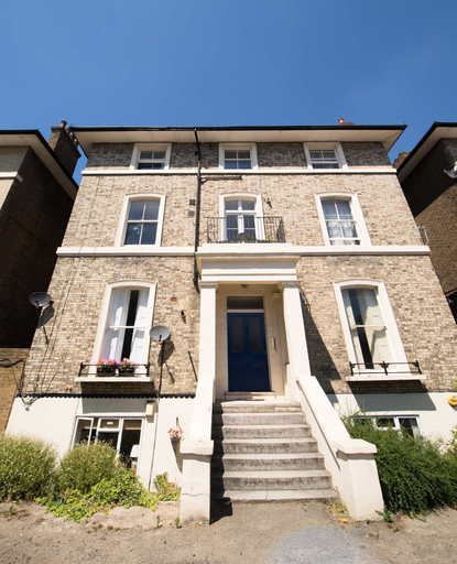 Room 5, Elegant 1-bed Flat in a Georgian Townhouse, London