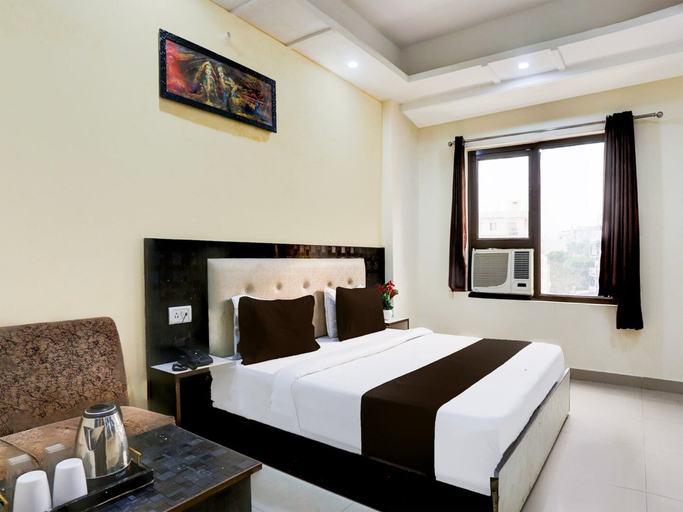Room 4, Super Hotel O Indira Enclave Haridwar, Dehradun