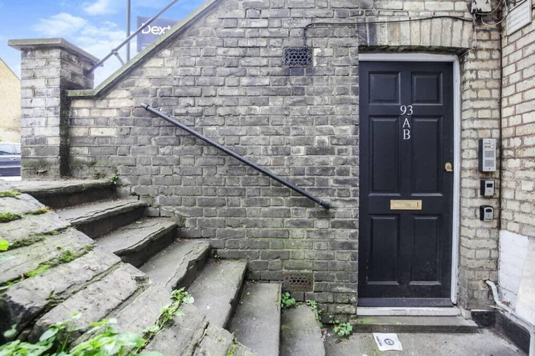 Room 3, Cozy Studio With Private Garden in London, London