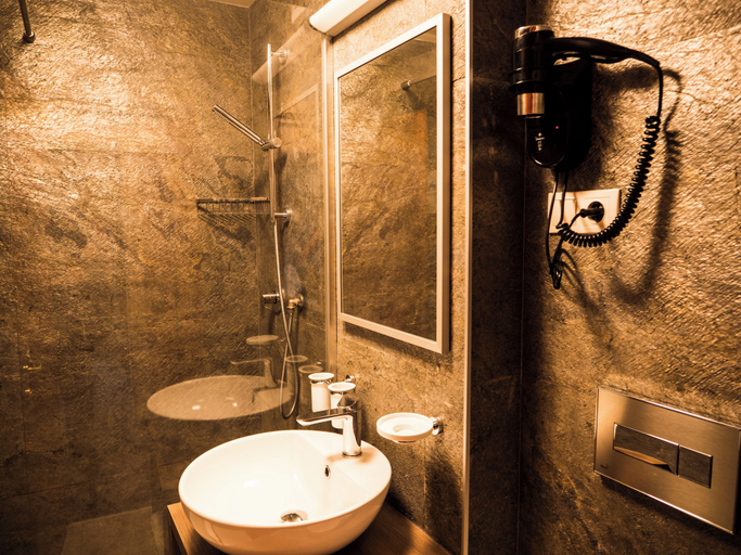 Bathroom 4, Best Western Silva Hotel, Sibiu
