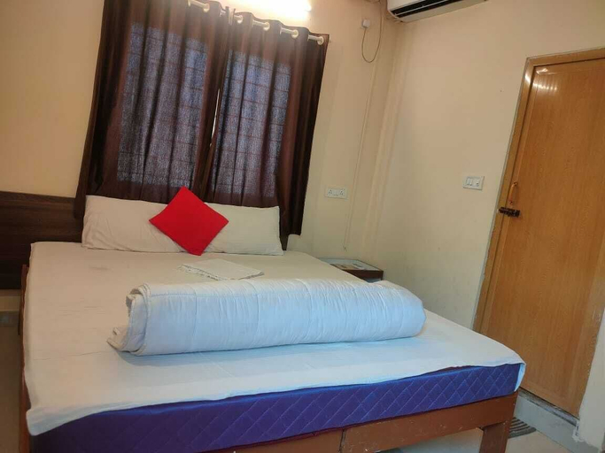 Room 4, Hotel MVTJ, Bangalore