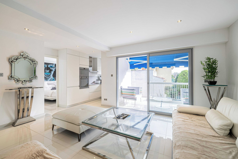 Living area 5, Beautiful Apartment With Balcony 1br/2p - Cannes, Alpes-Maritimes