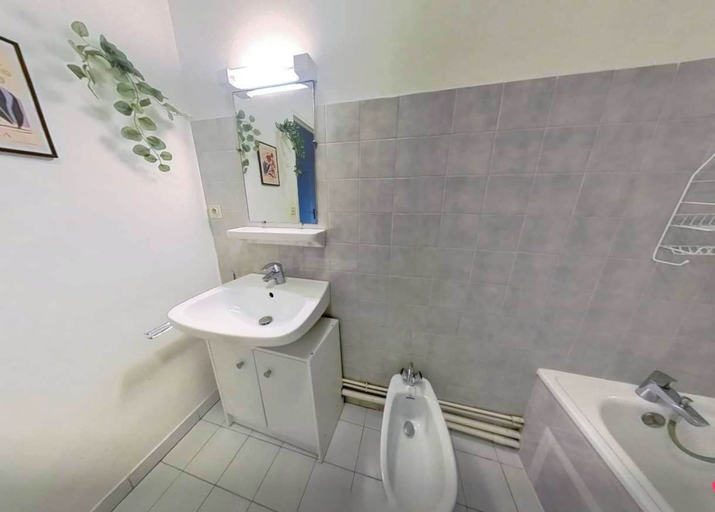 Bathroom 4, Cozy Room in a Friendly Shared Flat - Lyon 8th, Rhône