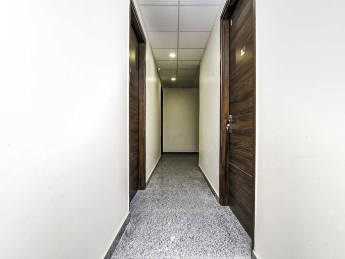 Interior 2, Classic Omalloor Temple MTS Lodge, Pathanamthitta
