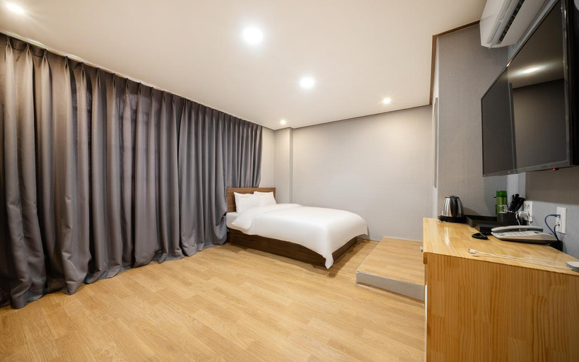 Bedroom, Goheung Nokdong Sammi, Goheung