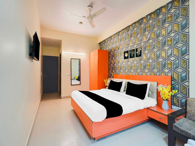 Room 5, Collection Maithli Marg Sector 55 Noida, Gautam Buddha Nagar