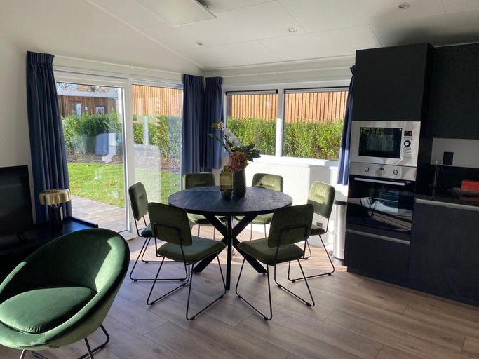 Living room 4, Modern Chalet on a Resort Near the Veluwemeer