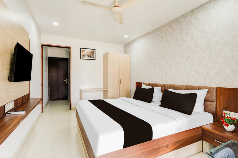 Room 5, Classic Hotel The South Square, Bangalore