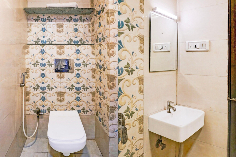 Bathroom 3, Super Hotel O Four Bungalow, Mumbai Suburban