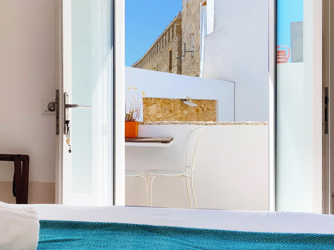 Bedroom 2, Riad Vejerisimo - Unique private patio house 8 pers, Cádiz