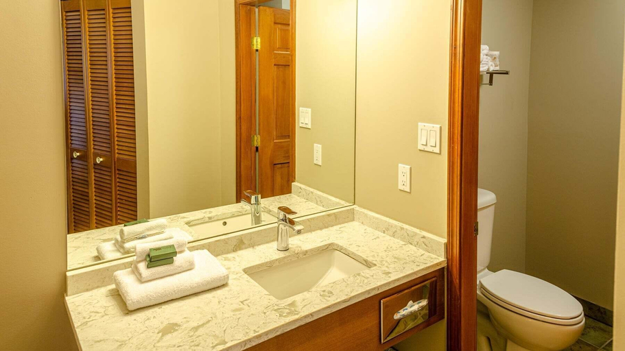 Bathroom 4, Cahilty #429 1 Bedroom Home, Thompson-Nicola