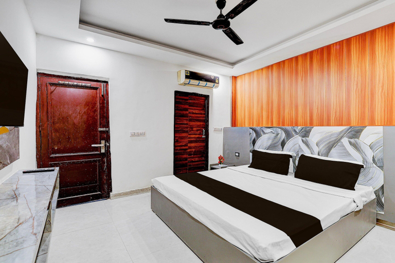 Room 2, Collection O Surajkund Crossway, Faridabad