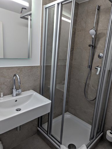 Bathroom 5, Hotel Herian, Ebersberg