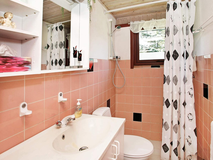 Bathroom 4, 5 Star Holiday Home in Vinderup, Holstebro