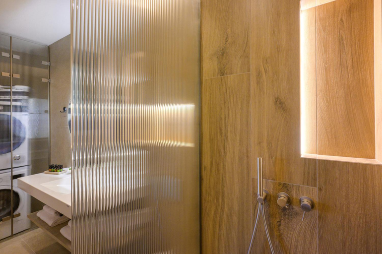 Bathroom, Thea Suites, Central Macedonia