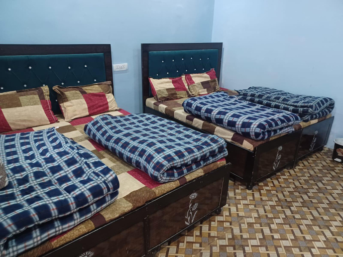 Bedroom 4, Aditya Guest House And Restaurant, Rudraprayag