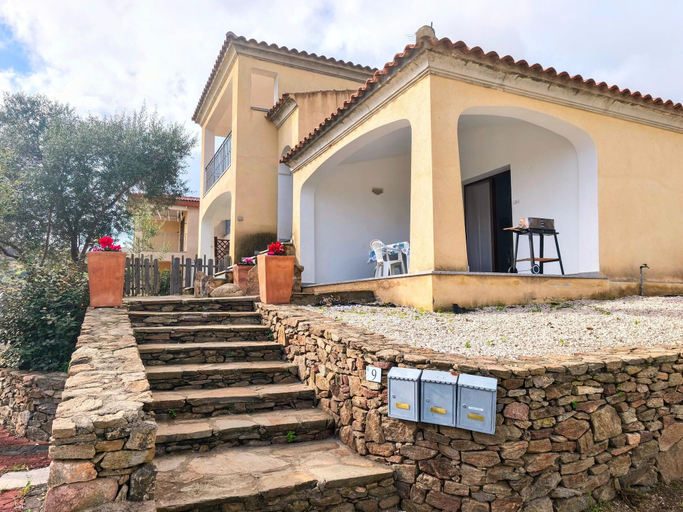 Exterior 3, Seaside Apartment Near Budoni, Nuoro