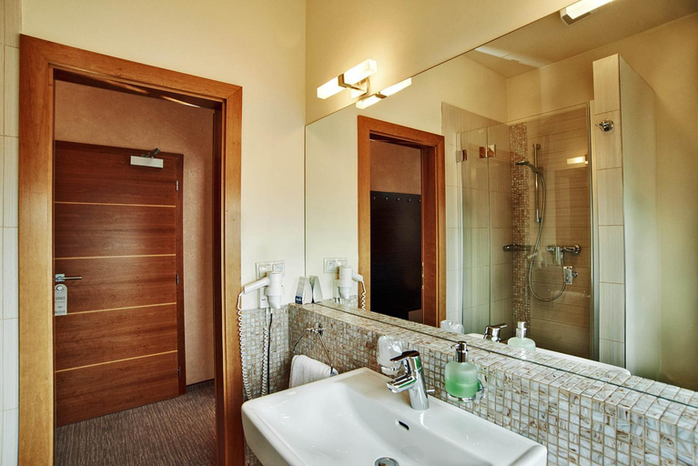 Others 5, Privilege - EMPIRE Hotels Group, Košice II