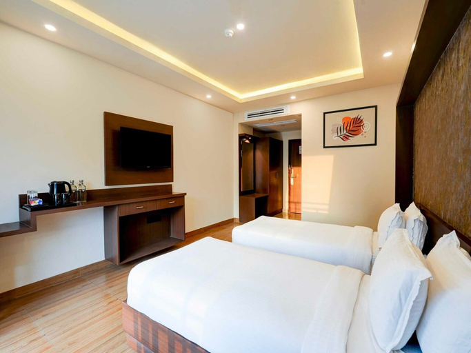 Room 2, Collection Mahadevapura Opposite Phoenix, Bangalore
