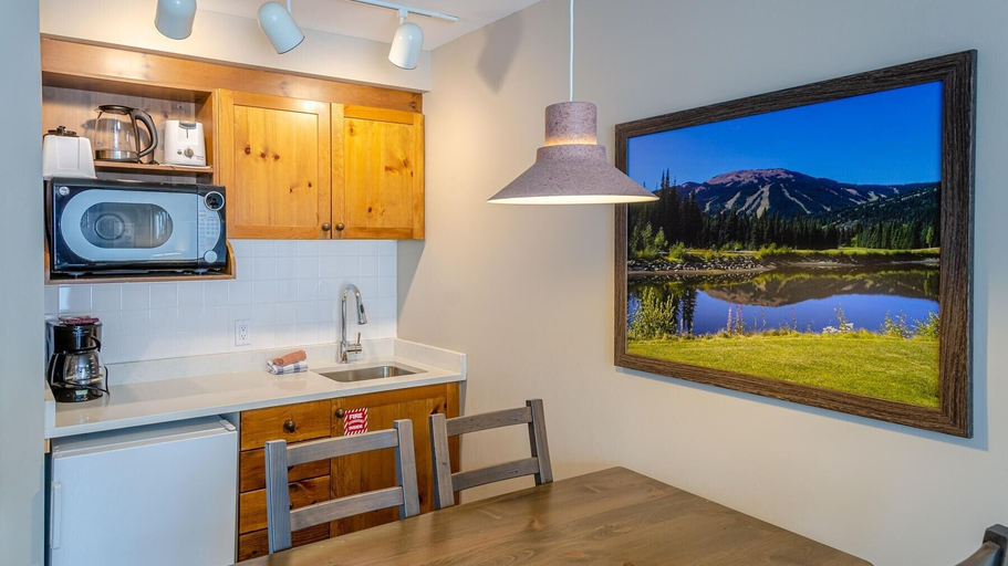 Private kitchen, Cahilty #204 Home, Thompson-Nicola