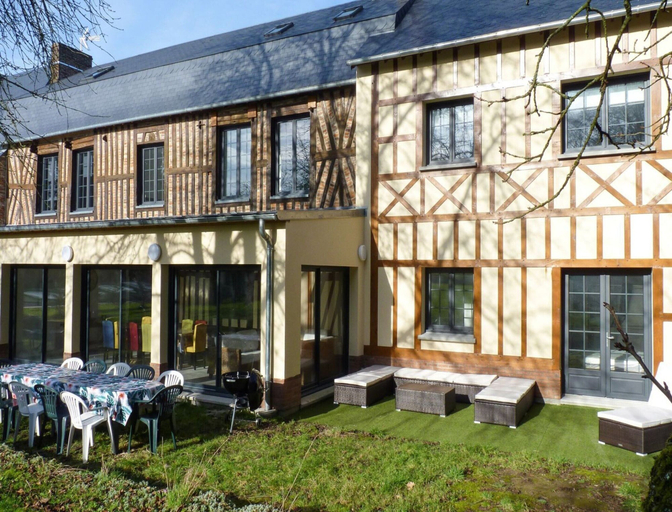 Exterior 5, Semi-detached House, Rieux, Seine-Maritime