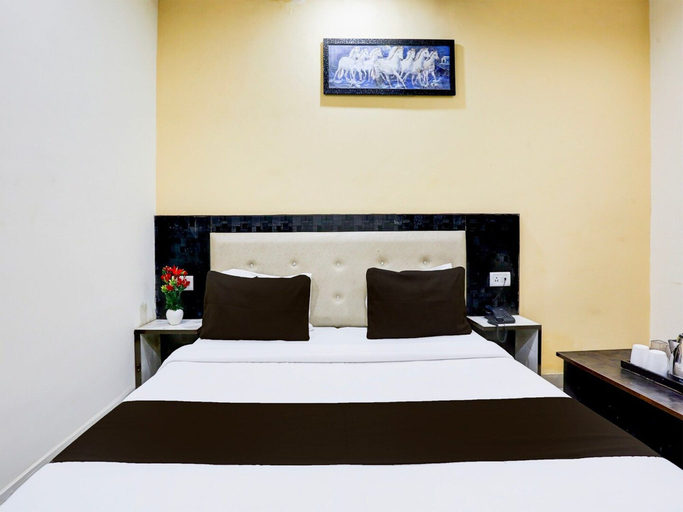 Room 3, Super Hotel O Indira Enclave Haridwar, Dehradun