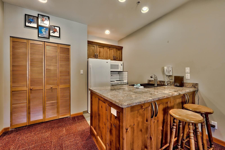 Private kitchen, Cahilty #460 Home, Thompson-Nicola
