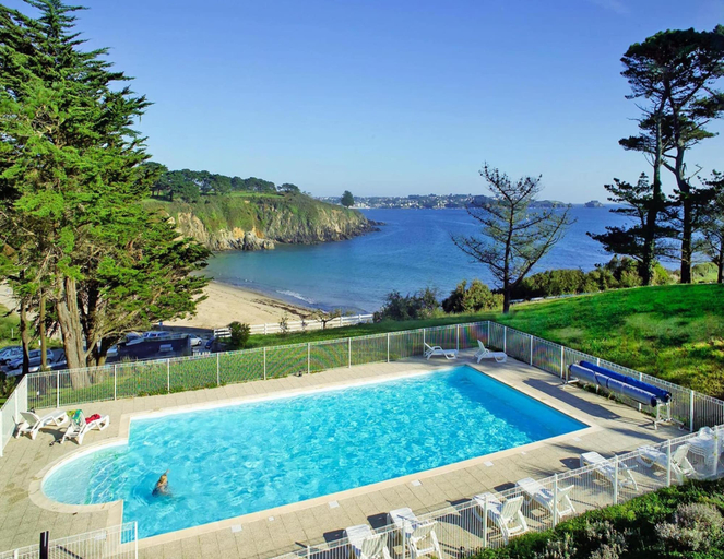 Pool 2, Residence Iroise Armorique Locmaria-plouzane, Finistère