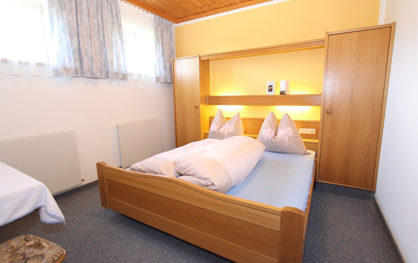 Bedroom 2, Large Apartment in Maria Alm With Terrace, Zell am See