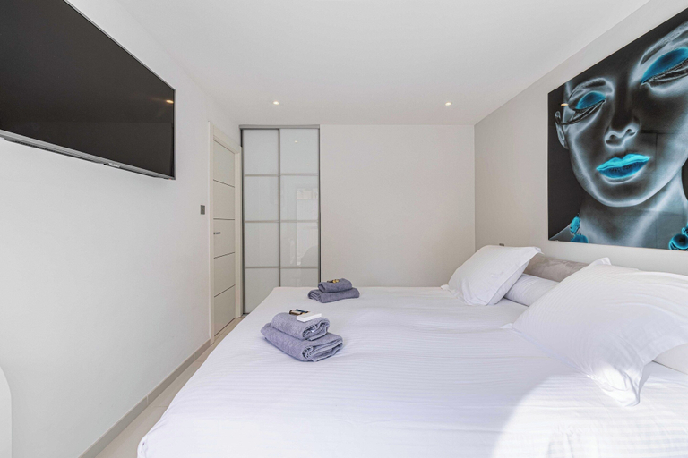 Room 3, Beautiful Apartment With Balcony 1br/2p - Cannes, Alpes-Maritimes