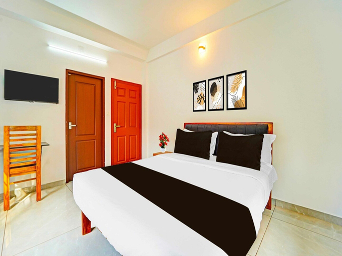 Room 2, Collection O Kalamassery Near Medical College, Ernakulam