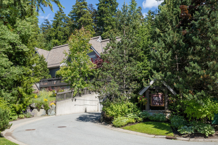 Exterior, Jersey Cream at Arrowhead Point, Squamish-Lillooet