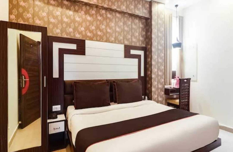 Room 4, Townhouse Oak IIT Kanpur Metro Station, Kanpur Nagar