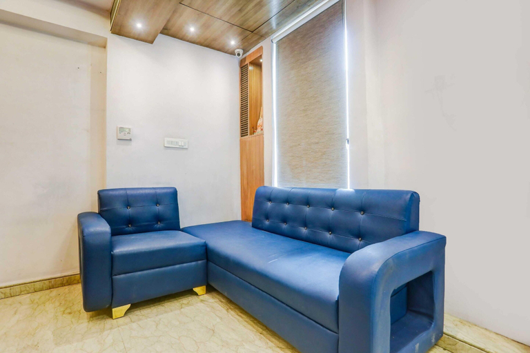 Interior 4, Collection O Vivekanand Marg, Kaushambi