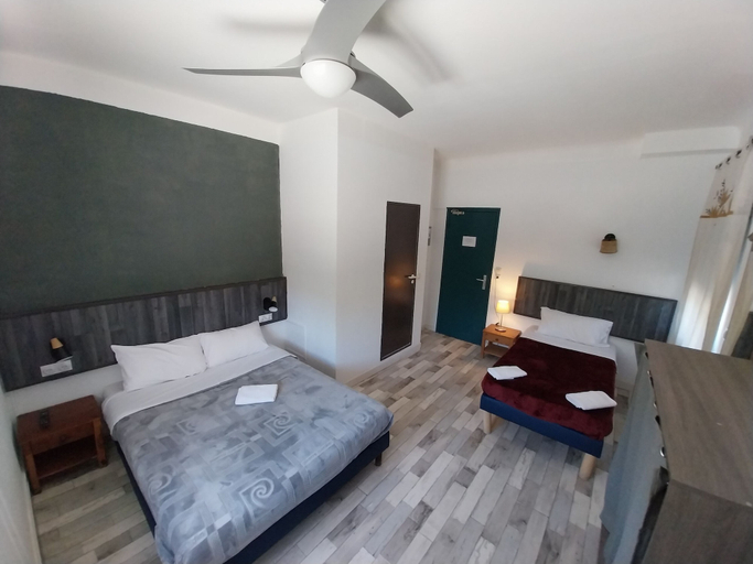Bedroom 3, Ô & Cimes, Savoie