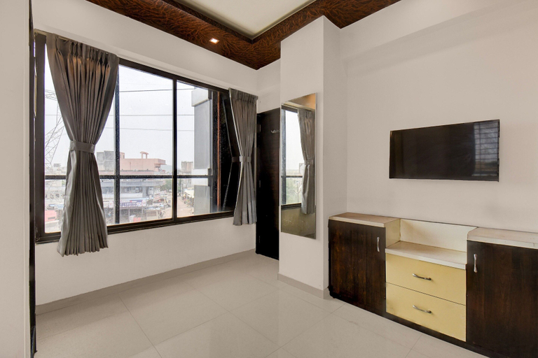 Room 1, Townhouse Chakan Midc Pune Renuka Executive, Pune