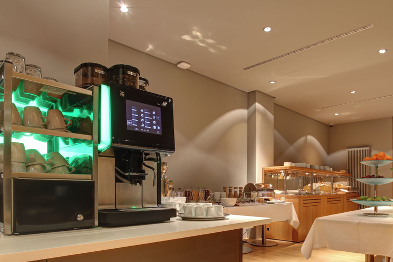 Restaurant 4, eXo Fly Level 4 Hotel Stuttgart, Esslingen