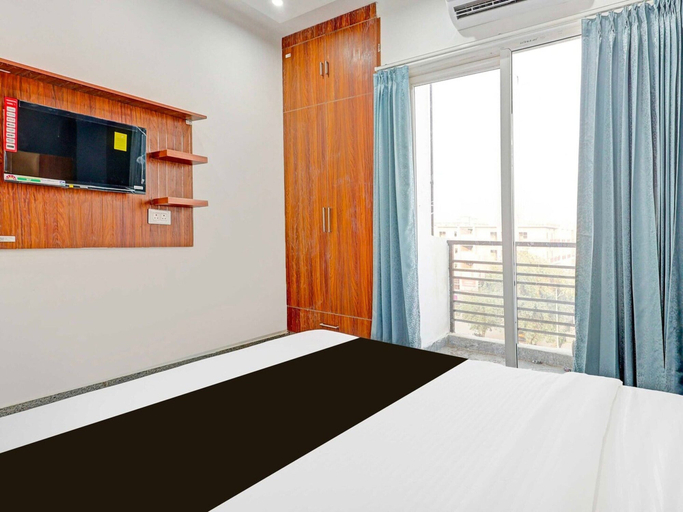 Room 4, Townhouse Oak Sector 62 Paras Trinity, Gurgaon