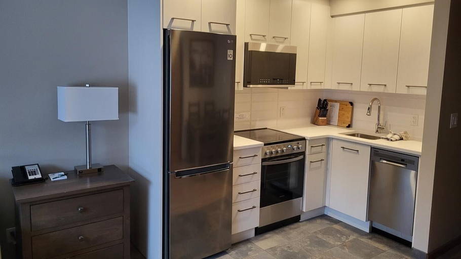 Private kitchen 4, Cahilty #327 Home, Thompson-Nicola