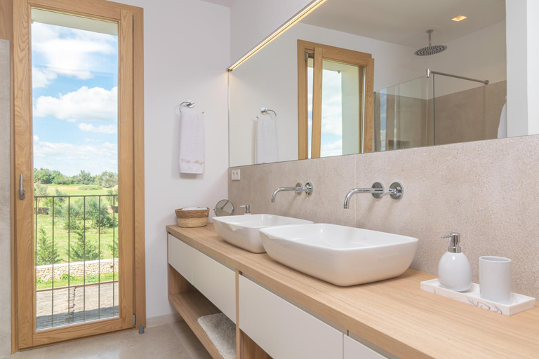 Bathroom, Can Mosca, Baleares